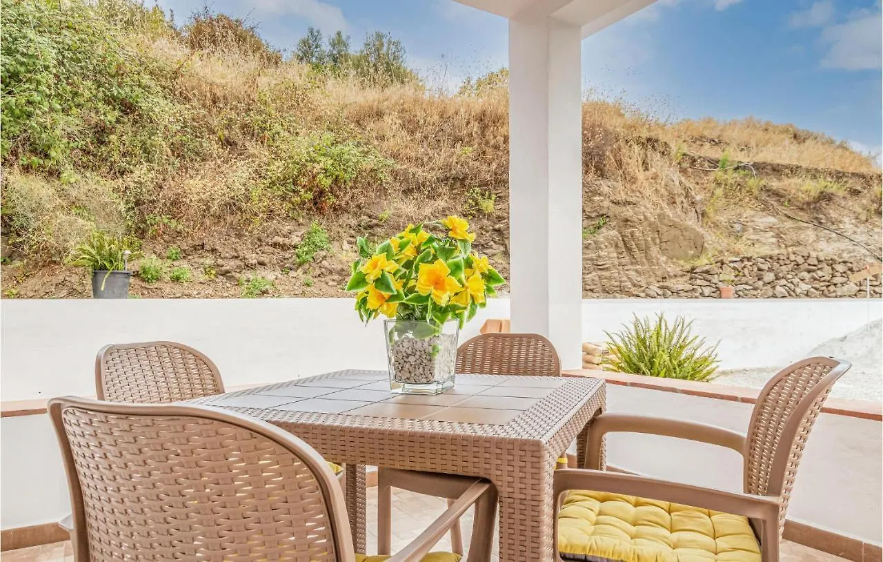 3 Bedroom Stunning Home In Malaga Holiday home
